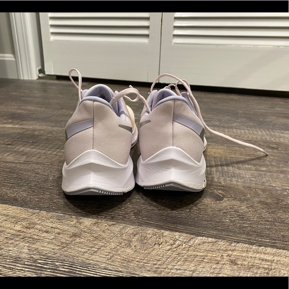 Nike Air Zoom Winflo 6, Women’s size 10 EUC - Picture 6 of 14